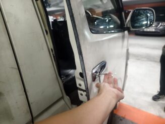 將軍澳翠林邨 豐田Hiace 貨車開鎖 打開車門完成