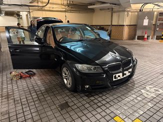 荔枝角 BMW E90 323i 汽車開鎖 車頭相