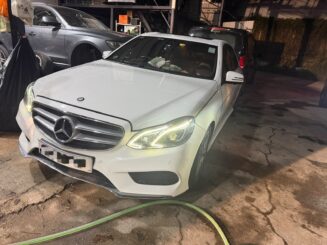 元朗 Mercedes-Benz E-Class 汽車開鎖 車頭相